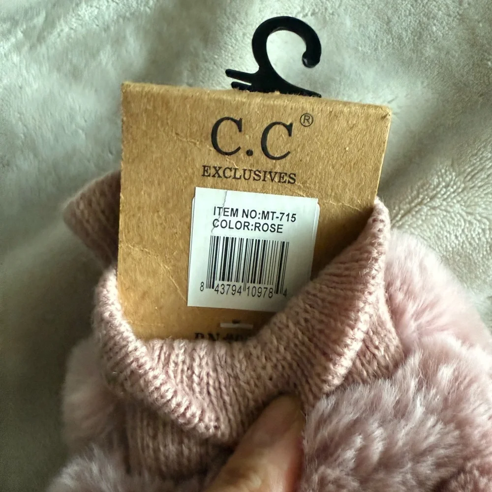 C.C Rose Knit Mittens - Picture 3 of 7